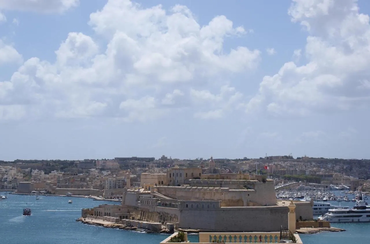 Valletta Penthouse 0*,  Malta
